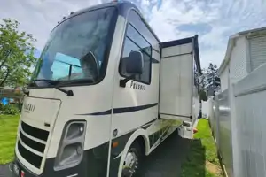 Jenalee's Coachmen Pursuit Class A