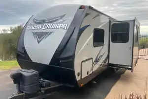 Spacious Clean 27.7' Travel Trailer w/ slide-out