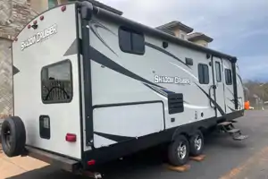 Spacious Clean 27.7' Travel Trailer w/ slide-out