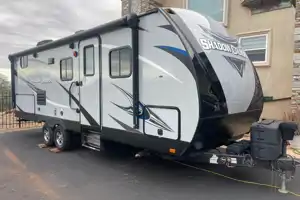 Spacious Clean 27.7' Travel Trailer w/ slide-out