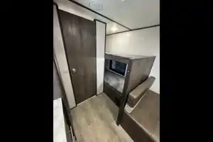 2021 Coleman 17B – Your Cozy Getaway on Wheels!