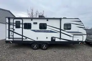 An Explorer’s Nest-Easy 1/2 ton Tow- Sundance Ultra Lite