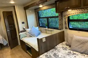Bella (Luxury Class A)