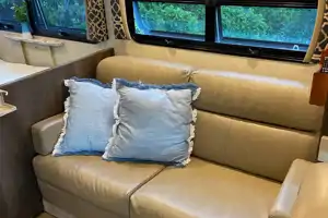 Bella (Luxury Class A)