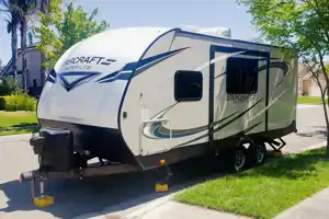 "The Hangout" Starcraft Super Lite 212FB