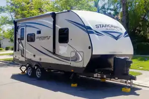 "The Hangout" Starcraft Super Lite 212FB