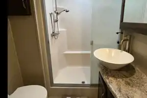 Luxurious 43’ Spacious 5th Wheel