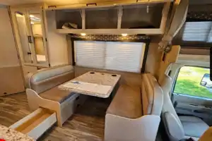 Ulindo Thor Motor Coach Freedom Elite Class C