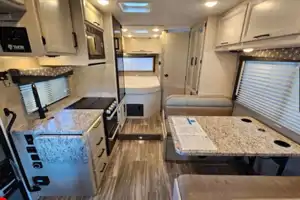 Ulindo Thor Motor Coach Freedom Elite Class C