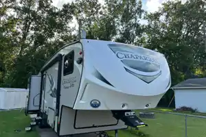 Jeff's Coachmen Chaparral lite Fifth Wheel