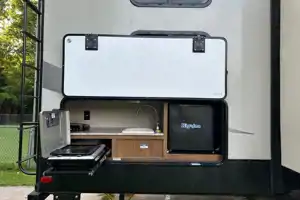 Jeff's Coachmen Chaparral lite Fifth Wheel