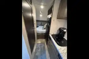 Nomadic Nature Rentals w Luxury Ammenities (R-pod)