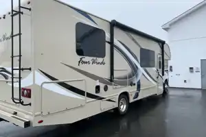 Campy the Thor Motor Coach Fourwinds 31Y Class C