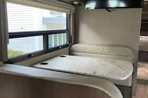 Campy the Thor Motor Coach Fourwinds 31Y Class C
