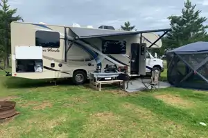 Campy the Thor Motor Coach Fourwinds 31Y Class C
