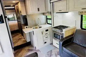 2021  Sunseeker Bunk house
