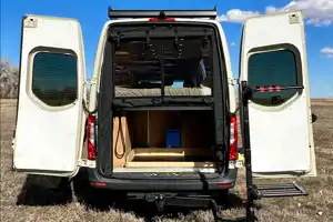 2021 LUXURY Mercedes Sprinter 4x4 Campervan "Sully"