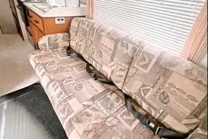 Adventure-Ready Coachmen Mirada – Sleeps 5, Fully Equipped!