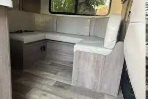 Open Rhode Class C Motorhome (2022 Minni Winnie)