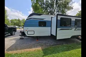 Wanderlust Signatures LLC Crossroads Zinger