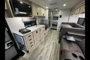 Forest River Sunseeker 3010DS 30 Class C