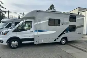 GM's Coachmen Cross Trail 20BHTA Class C