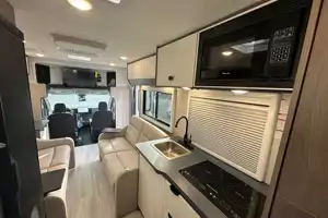 GM's Coachmen Cross Trail 20BHTA Class C