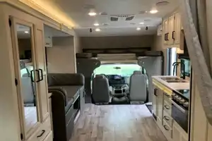 2022 RV Jayco Redhawk Classe C, 5 pers.