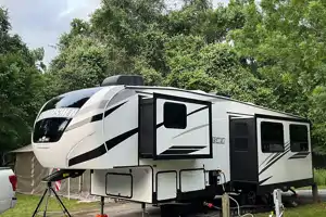 Felix's KZ Sportsmen 292bhk Fifth Wheel