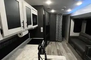 Felix's KZ Sportsmen 292bhk Fifth Wheel