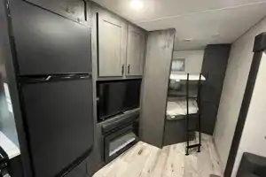 Felix's KZ Sportsmen 292bhk Fifth Wheel