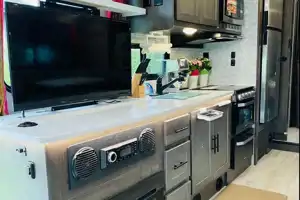 2022 Coachmen Leprechaun Ford 450 Class C,  Sleep 8 people, cozy like home.