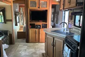 Family-Pet Friendly Crossroads Sunset Trail Super Lite Travel Trailer