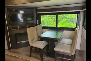 Steph's Double Bunk House with Murphy Bed