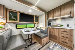 The Tumbleweed | Fully-Loaded Bunk House (Sleeps 8)