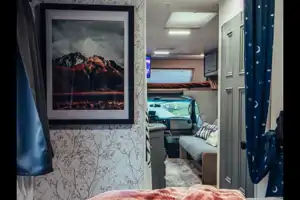 Thor Four Winds 28A (Solar & Renovated + Starlink)