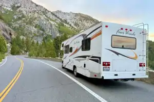 Thor Four Winds 28A (Solar & Renovated + Starlink)