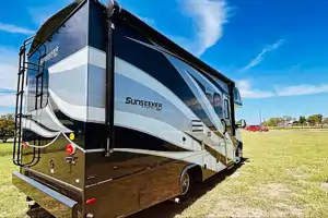 NEW AND POPULAR: Sunseeker -Mercedes Benz