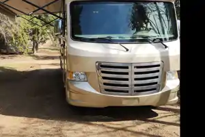 Michael and Jonna's Thor Ace motorhome Ace 29.3 Class A