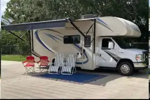 Your Hotel Room on Wheels