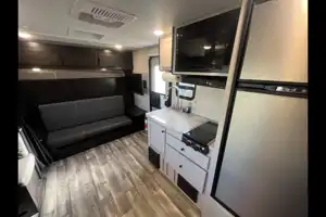 Oleg's Highland Ridge RV 19 MBH Travel Trailer