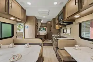 Coachmen LEPRECHAUN Class C