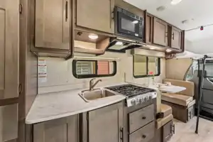 Coachmen LEPRECHAUN Class C