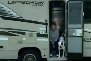 "LILY" Coachmen Leprechaum 260ds Premier Class C