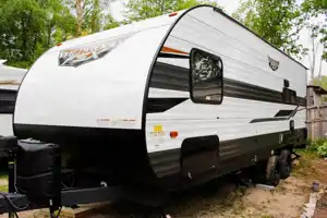 Toyhauler in Toronto!! Do you like dirtbikes? you want to go to the track for the weekend, take my trailer and enjoy!! 