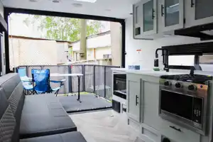 Toyhauler in Toronto!! Do you like dirtbikes? you want to go to the track for the weekend, take my trailer and enjoy!! 