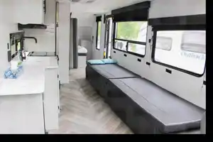 Toyhauler in Toronto!! Do you like dirtbikes? you want to go to the track for the weekend, take my trailer and enjoy!! 