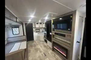 Tyler's Palomino Puma 31QBBH Travel Trailer