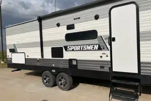Tom’s K-Z Sportsmen Travel Trailer