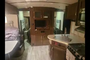 Christian's Dutchman Aerolite 242bhsl Travel Trailer